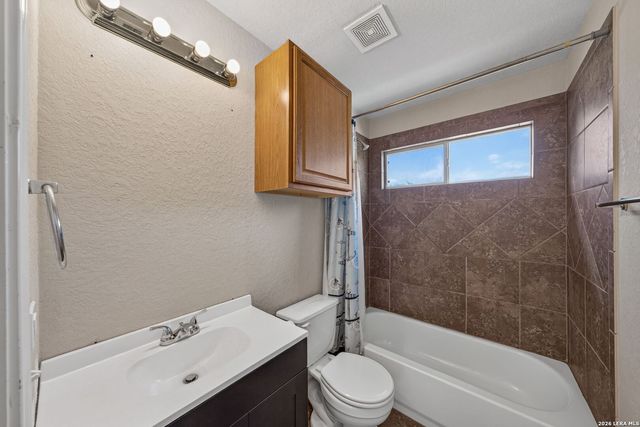205 RANCH HOUSE RD, Cibolo, TX 78108