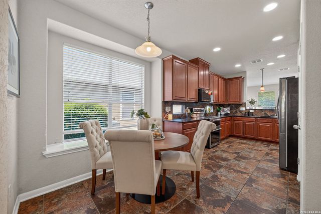 205 RANCH HOUSE RD, Cibolo, TX 78108