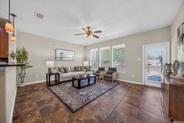 205 RANCH HOUSE RD, Cibolo, TX 78108