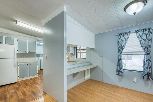 283 PELICAN DRIVE N, Oldsmar, FL 34677