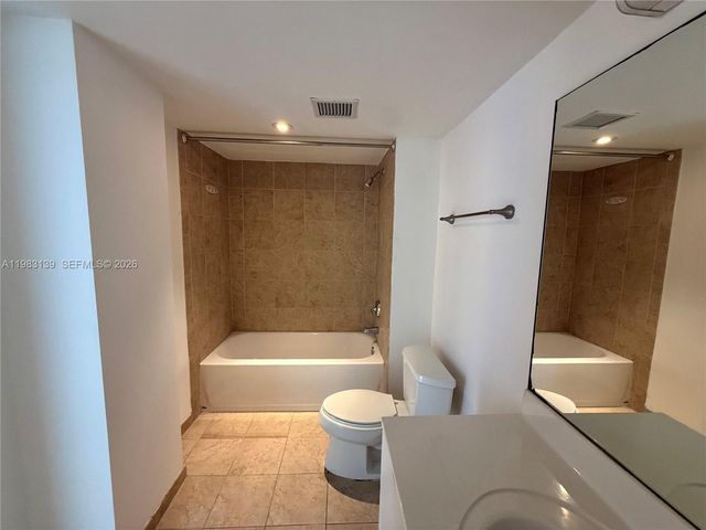 111 E Flagler St 805, Miami, FL 33131