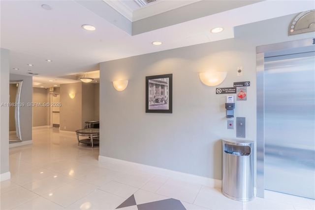 111 E Flagler St 805, Miami, FL 33131