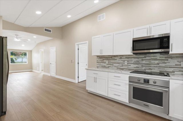 2580 SHAMROCK DRIVE, Venice, FL 34293