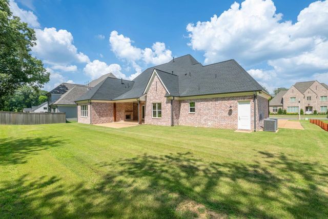 3649 SILVER LAUREL DR, Germantown, TN 38138