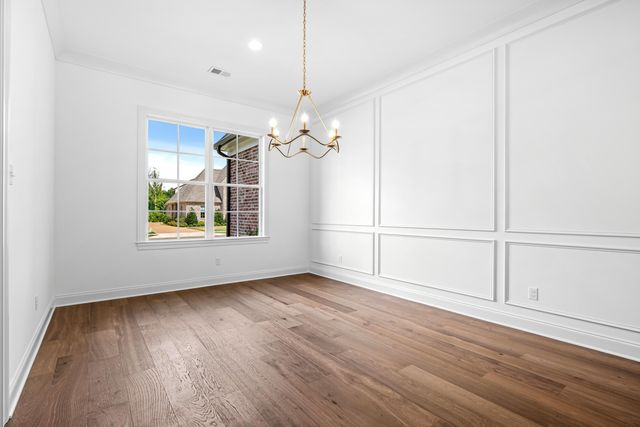 3649 SILVER LAUREL DR, Germantown, TN 38138
