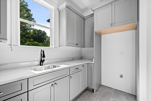 3649 SILVER LAUREL DR, Germantown, TN 38138