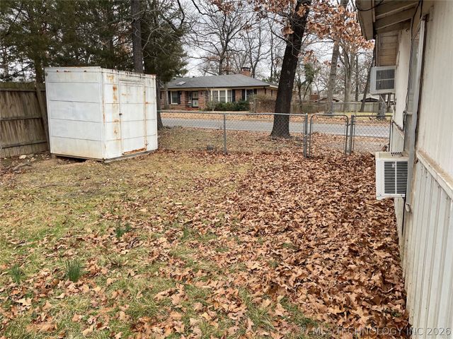 111 Leoser Street, Tahlequah, OK 74464