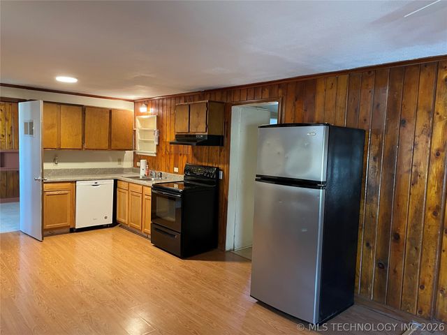 111 Leoser Street, Tahlequah, OK 74464