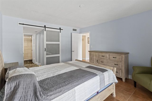 2312 S Cypress Bend Dr 205, Pompano Beach, FL 33069