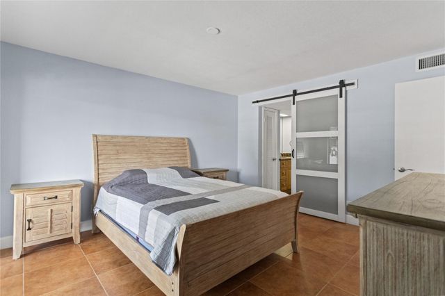 2312 S Cypress Bend Dr 205, Pompano Beach, FL 33069