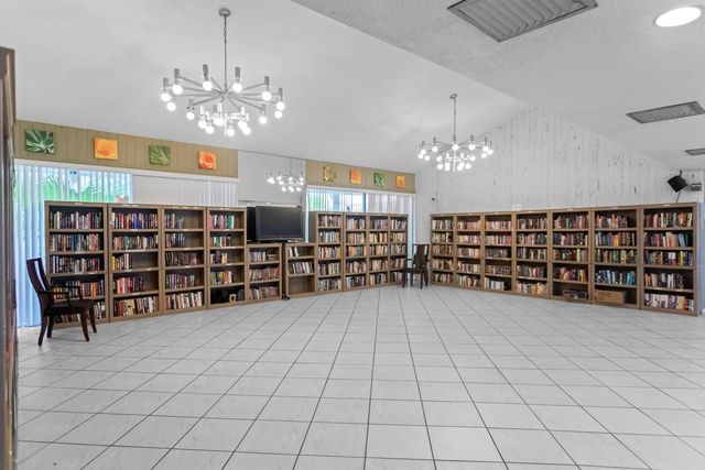 2312 S Cypress Bend Dr 205, Pompano Beach, FL 33069