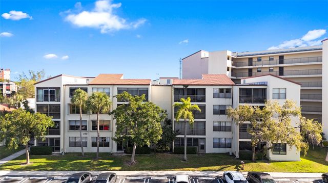 2312 S Cypress Bend Dr 205, Pompano Beach, FL 33069