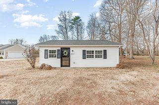 6052 ROSEDALE DR, King George, VA 22485