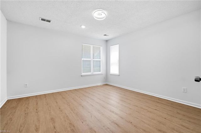 12755 Saint George St Apt C, Newport News, VA 23602