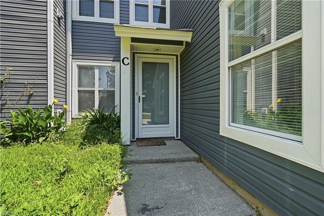 12755 Saint George St Apt C, Newport News, VA 23602