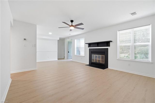 12755 Saint George St Apt C, Newport News, VA 23602