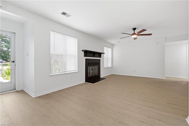 12755 Saint George St Apt C, Newport News, VA 23602
