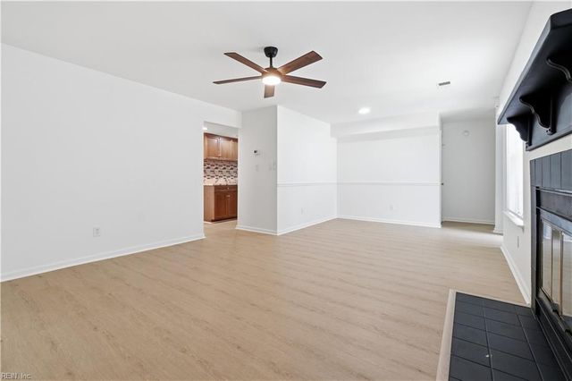 12755 Saint George St Apt C, Newport News, VA 23602