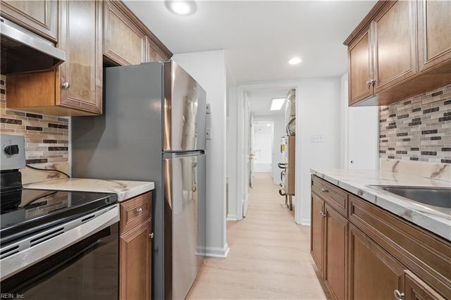 12755 Saint George St Apt C, Newport News, VA 23602
