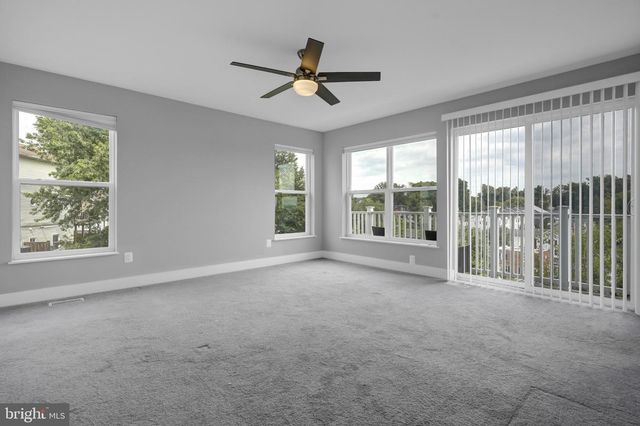 2003 S LINCOLN, Arlington, VA 22204