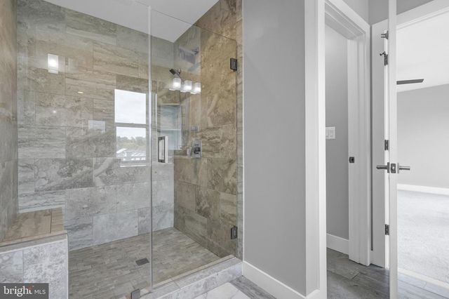 2003 S LINCOLN, Arlington, VA 22204
