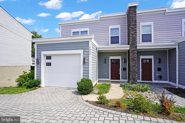 2003 S LINCOLN, Arlington, VA 22204