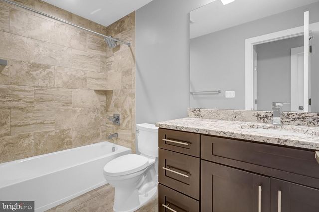2003 S LINCOLN, Arlington, VA 22204