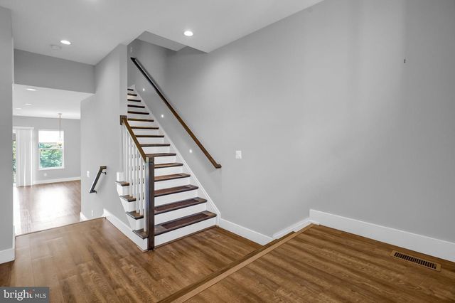 2003 S LINCOLN, Arlington, VA 22204