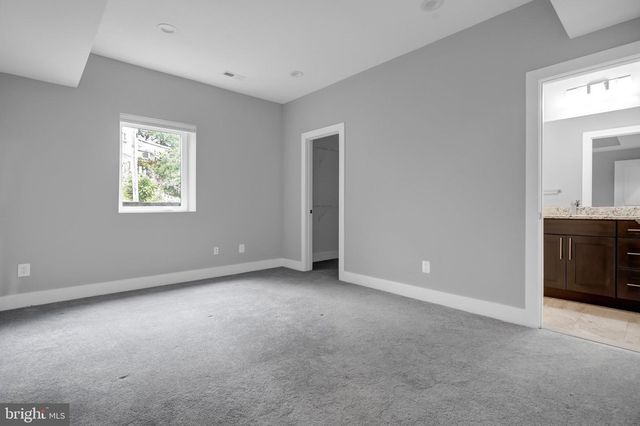 2003 S LINCOLN, Arlington, VA 22204