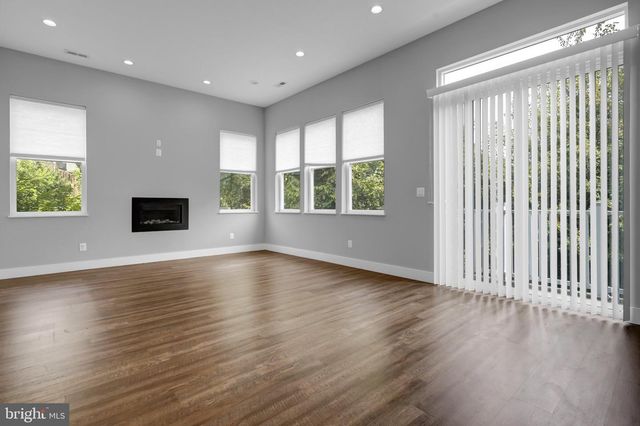 2003 S LINCOLN, Arlington, VA 22204
