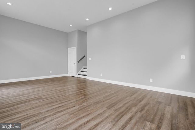 2003 S LINCOLN, Arlington, VA 22204
