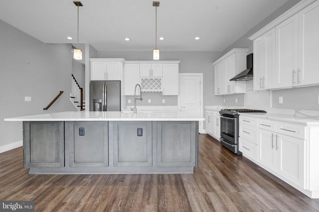 2003 S LINCOLN, Arlington, VA 22204