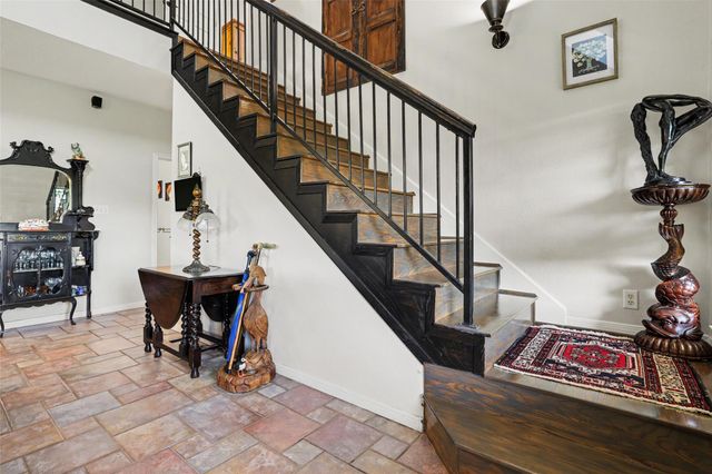 9859 Hodge Canyon DR, Salado, TX 76571