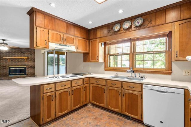 200 Edgewater Drive, Broadway, NC 27505