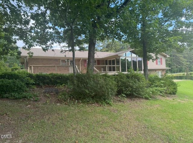 200 Edgewater Drive, Broadway, NC 27505