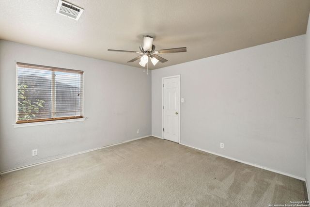 8742 Sonora Pass, San Antonio, TX 78023