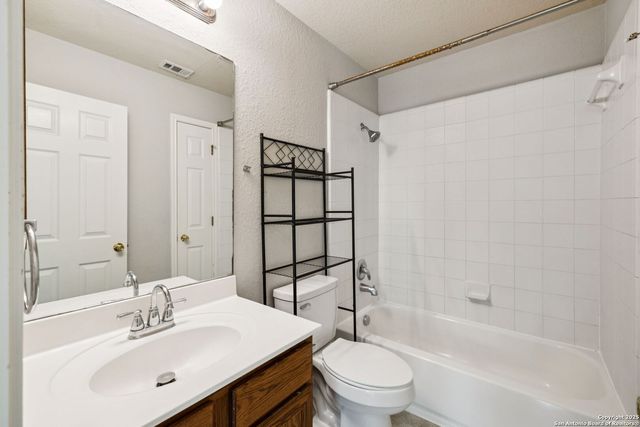 8742 Sonora Pass, San Antonio, TX 78023