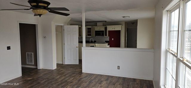 105 Majesty Court, Elizabeth City, NC 27909