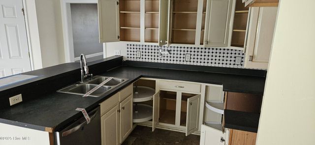 105 Majesty Court, Elizabeth City, NC 27909