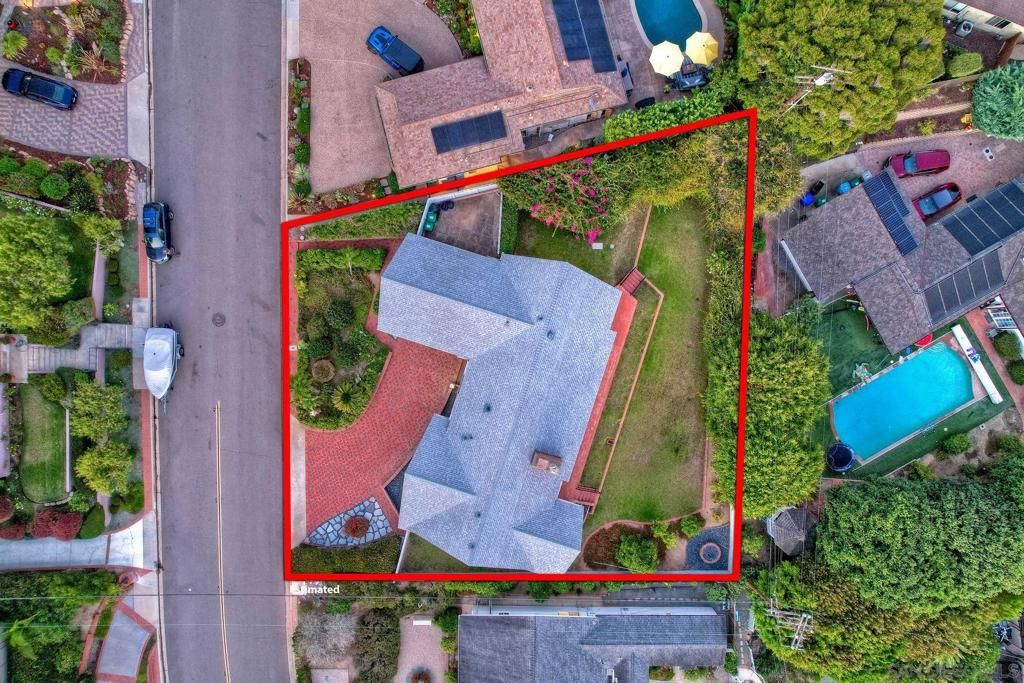 Image 15 of property listing at 3623 Fenelon, San Diego, CA 92106