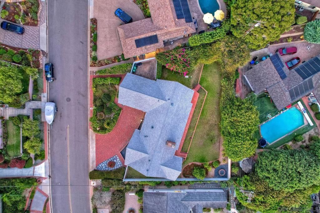 Image 16 of property listing at 3623 Fenelon, San Diego, CA 92106