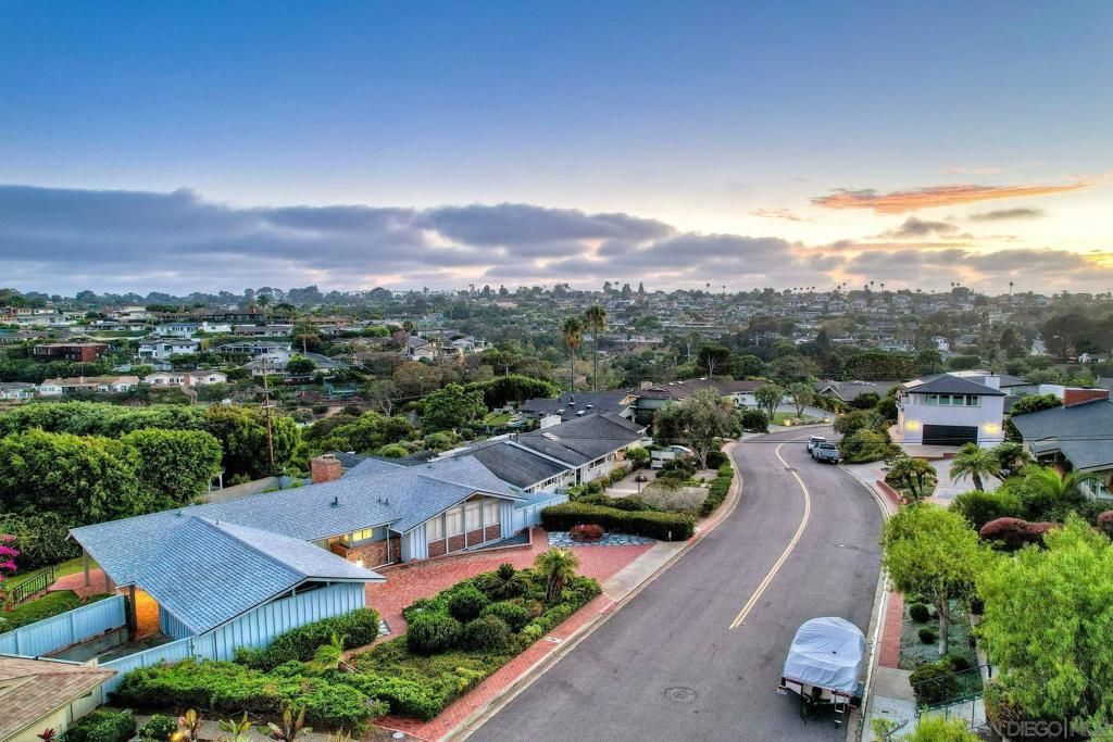 Image 22 of property listing at 3623 Fenelon, San Diego, CA 92106