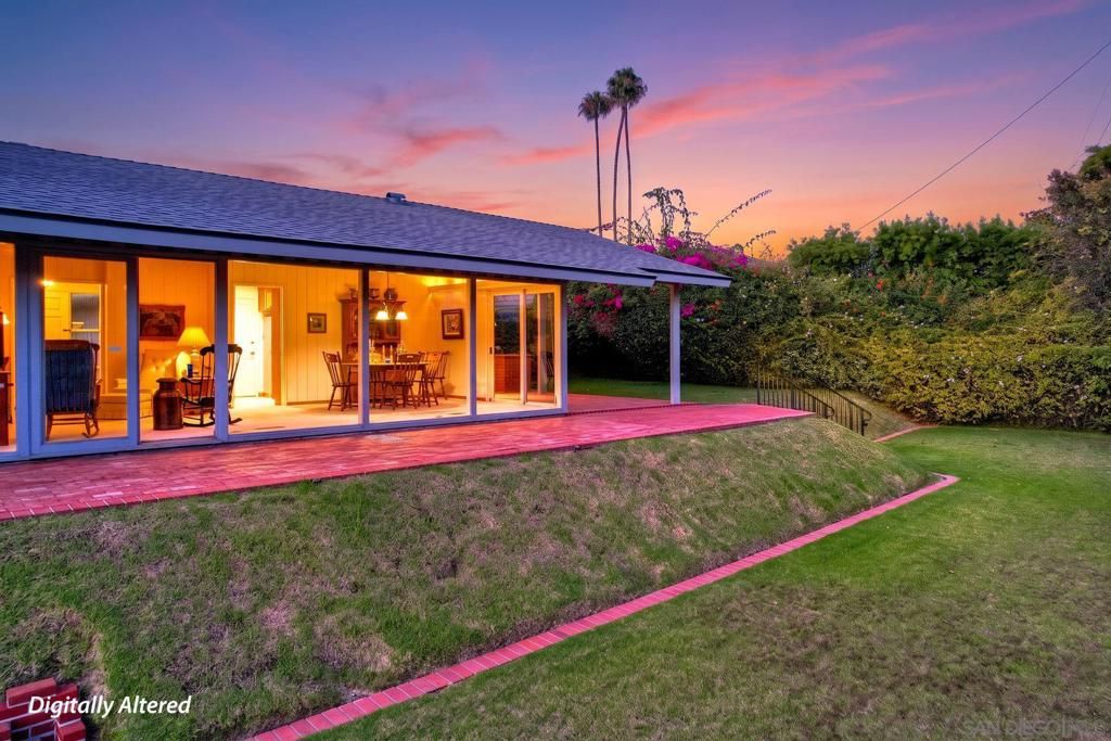 Image 3 of property listing at 3623 Fenelon, San Diego, CA 92106