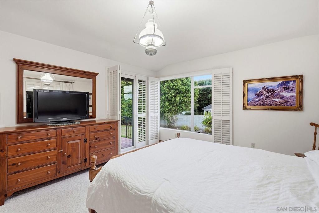 Image 33 of property listing at 3623 Fenelon, San Diego, CA 92106