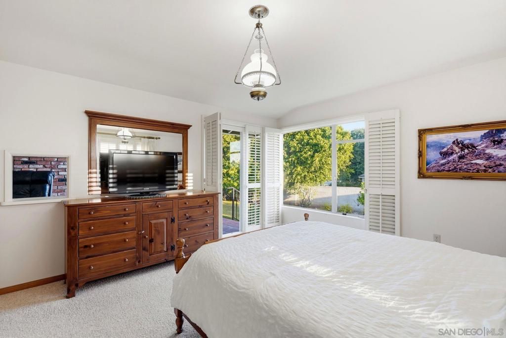 Image 40 of property listing at 3623 Fenelon, San Diego, CA 92106