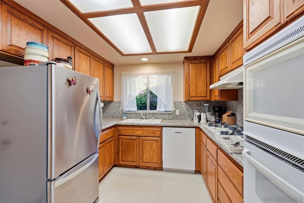 Image 58 of property listing at 3623 Fenelon, San Diego, CA 92106