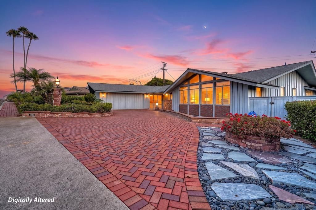 Image 6 of property listing at 3623 Fenelon, San Diego, CA 92106