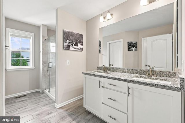 524 W GERMANTOWN WAY, Martinsburg, WV 25403