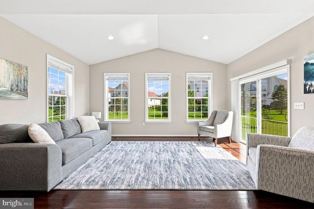 524 W GERMANTOWN WAY, Martinsburg, WV 25403