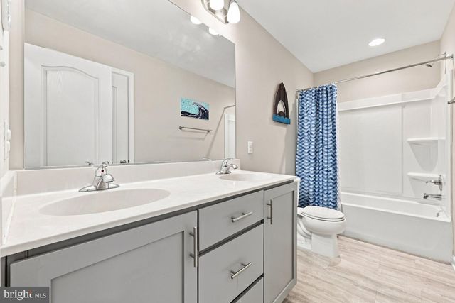 524 W GERMANTOWN WAY, Martinsburg, WV 25403